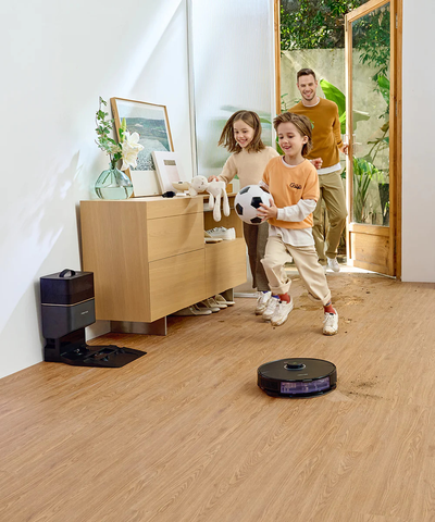 The Roborock S8 hoover is automatically cleaning up the floors soiled by kids.